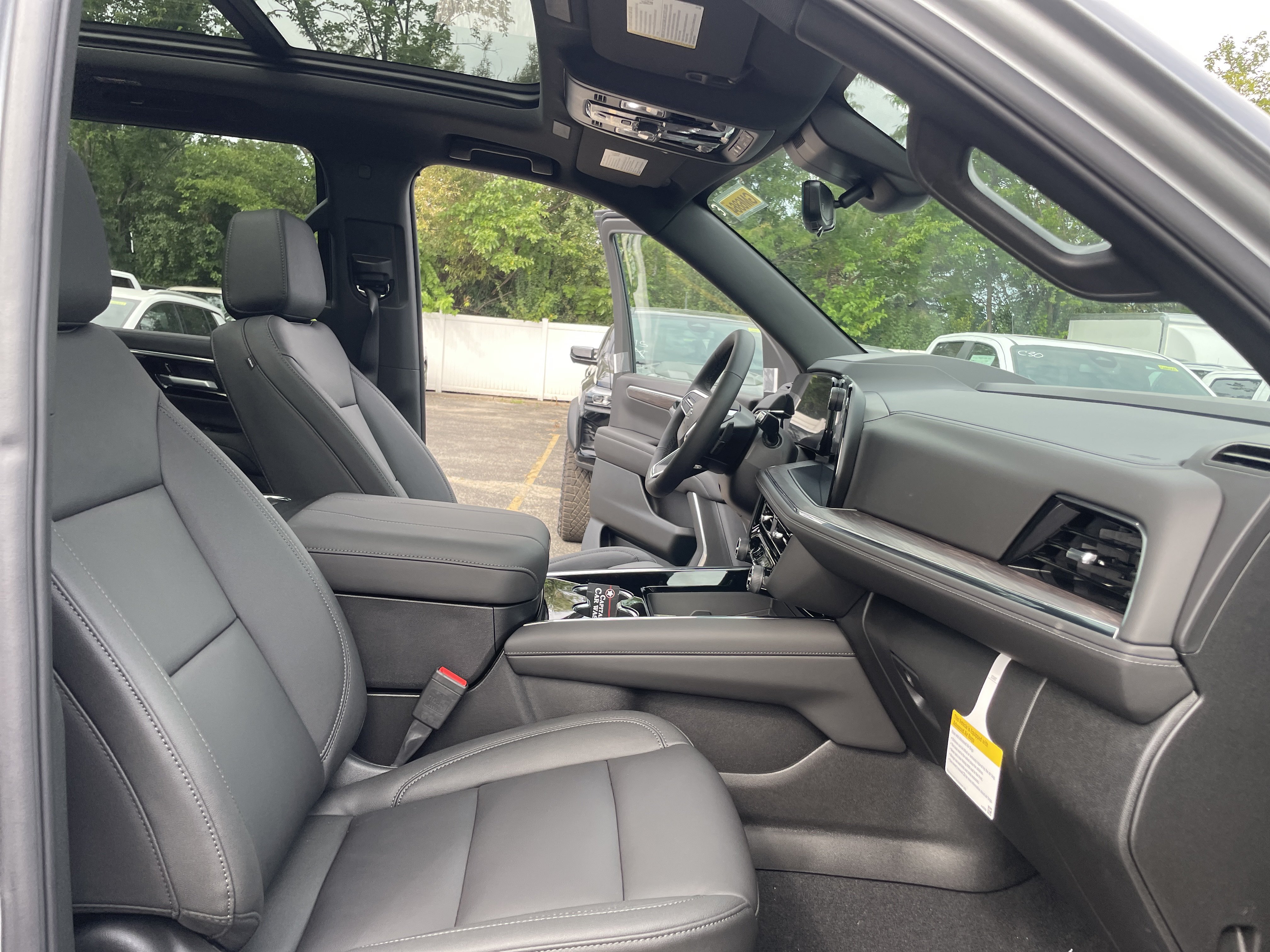 New 2026 Chevrolet Tahoe Z71 w/ Z71 Off-Road Package AWD/4WD image 33