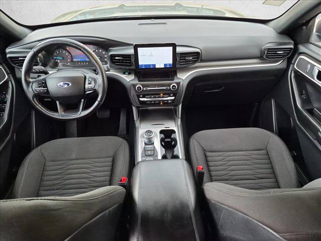 Used 2020 Ford Explorer XLT AWD/4WD image 17