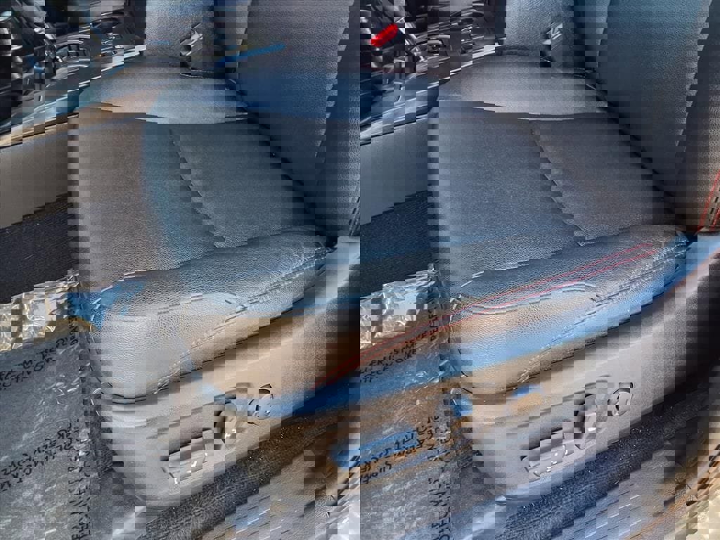 Used 2015 Toyota 4Runner image 25