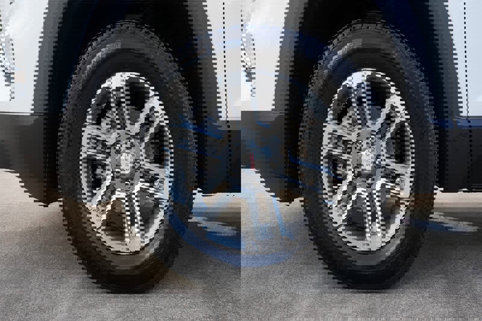 Used 2025 GMC Terrain Elevation image 26