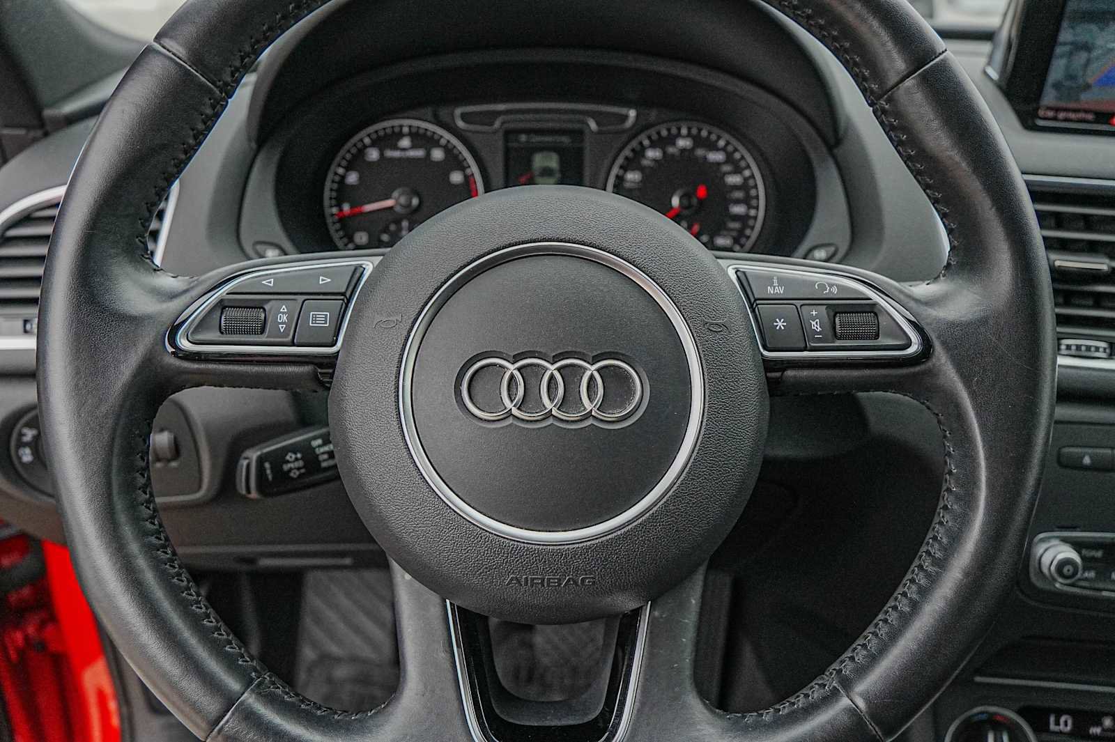 Used 2018 Audi Q3 2.0T Premium image 12