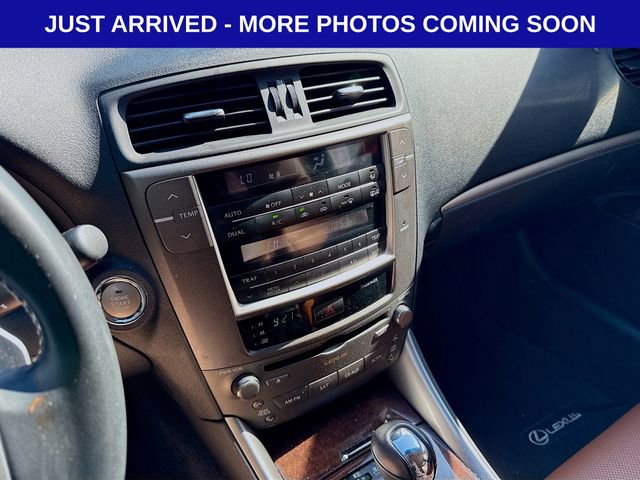 Used 2011 Lexus IS 250C w/ Luxury Pkg RWD image 14