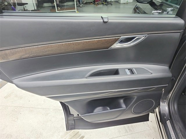 Used 2024 Genesis GV80 2.5T image 36