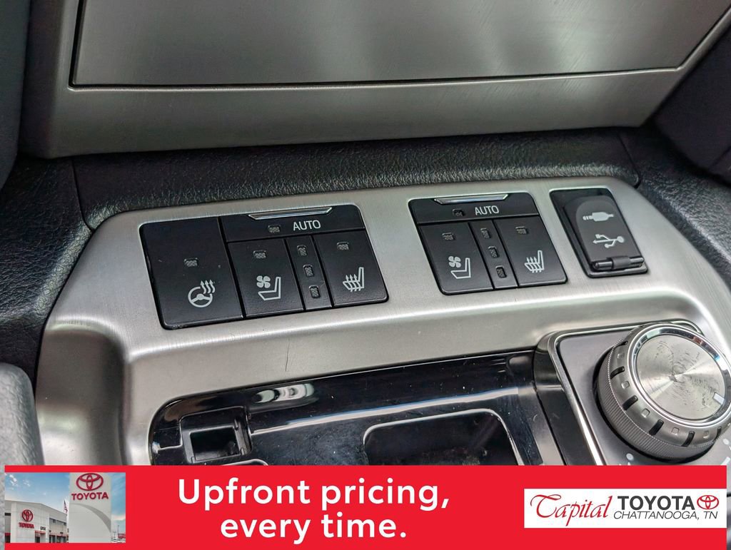 Used 2020 Toyota Land Cruiser AWD/4WD image 20