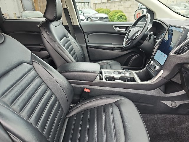 Used 2024 Ford Edge SEL AWD/4WD image 12