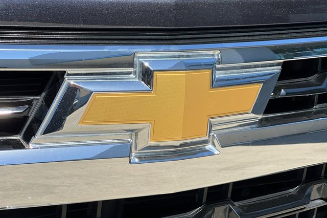 Used 2022 Chevrolet Silverado 1500 LT AWD/4WD image 38