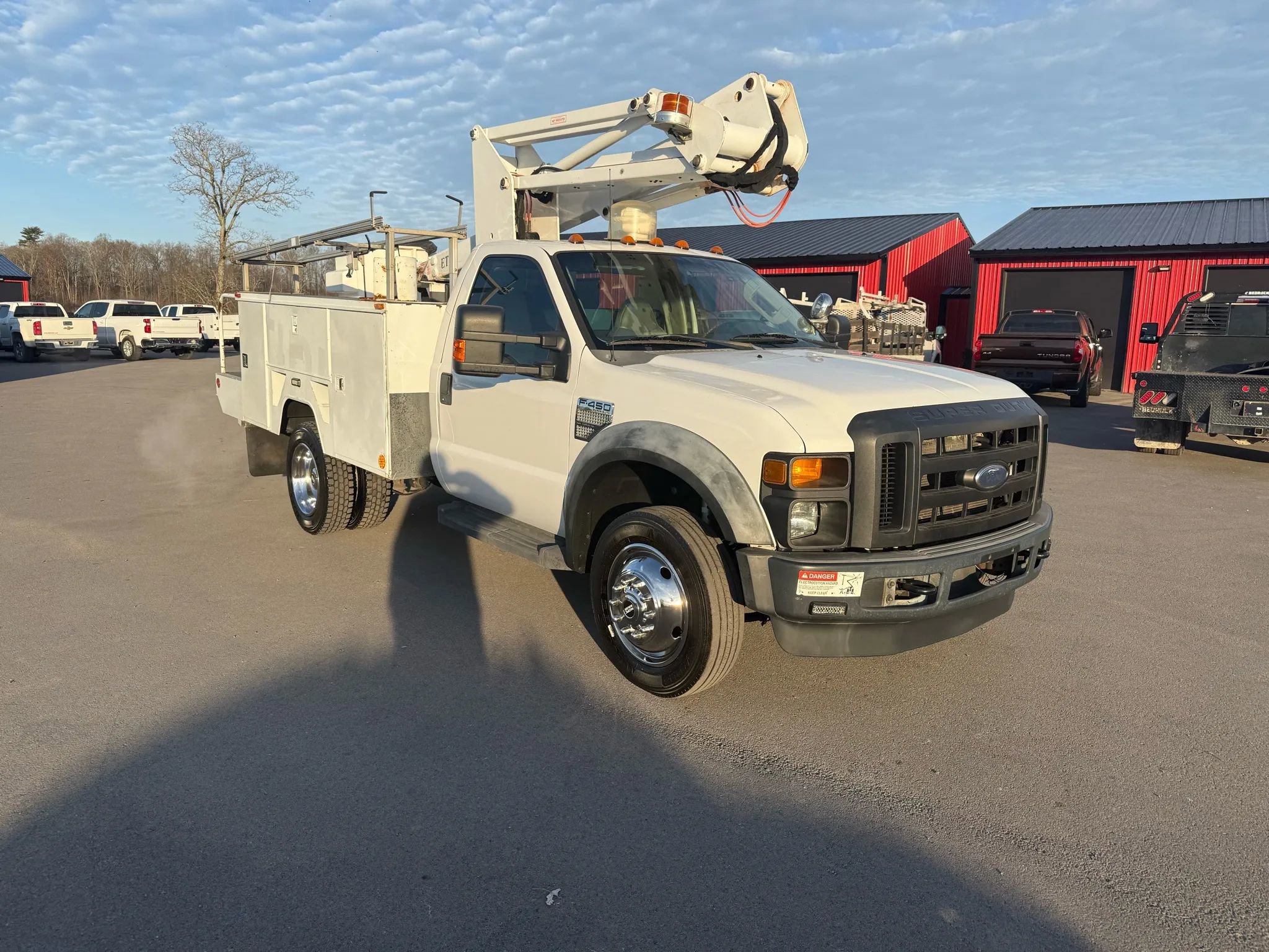Used 2008 Ford F450 2WD Regular Cab Super Duty image 1