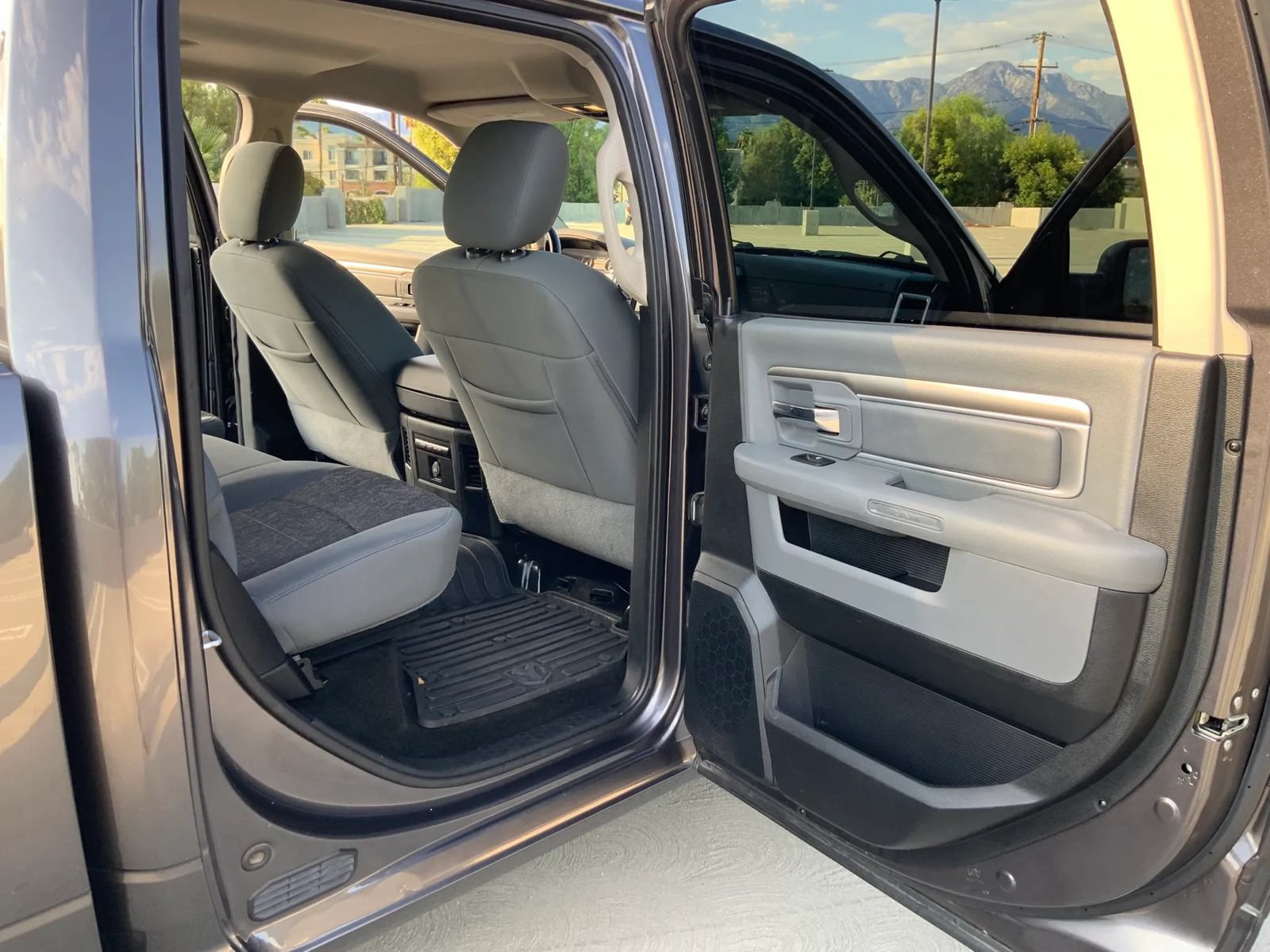 Used 2015 RAM 1500 Outdoorsman RWD image 25