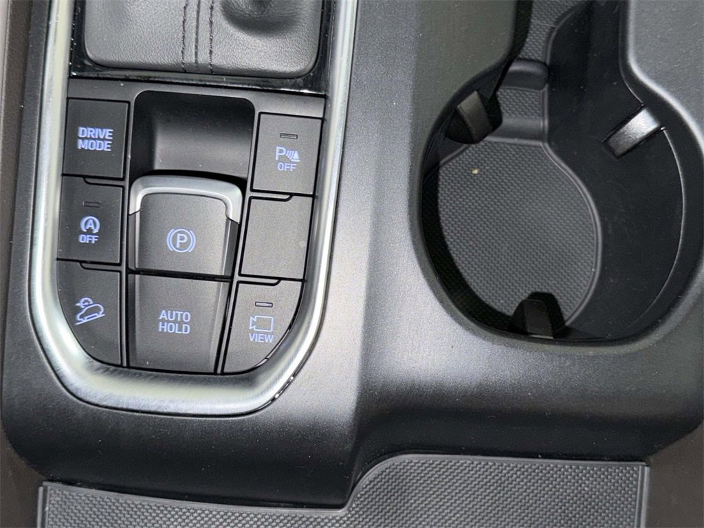 Used 2020 Hyundai Santa Fe Limited image 23