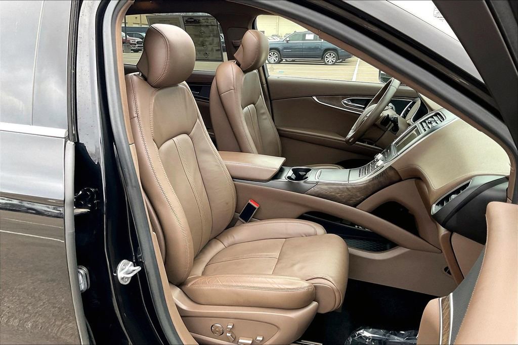 Used 2016 Lincoln MKX Reserve w/ Climate Package image 7