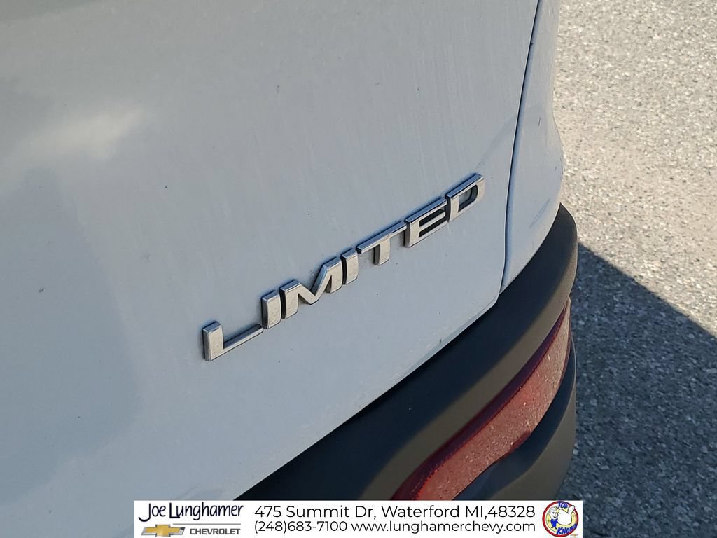 Used 2015 Jeep Cherokee Limited FWD image 32