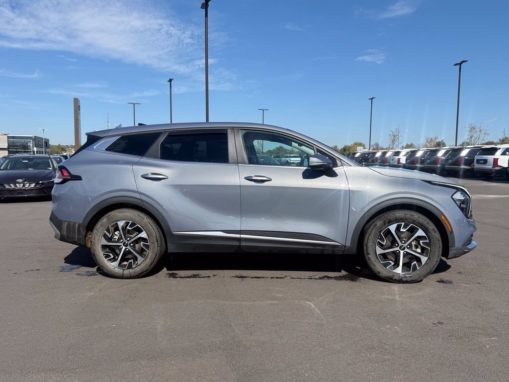 Used 2023 Kia Sportage EX FWD image 4
