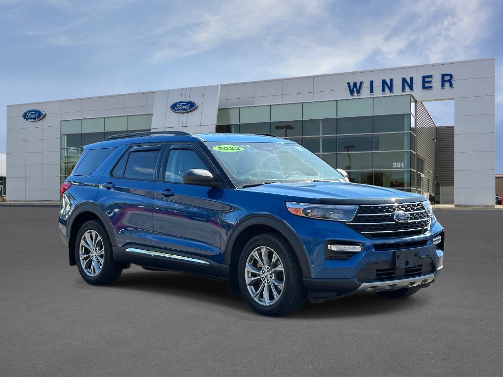 Used 2022 Ford Explorer XLT w/ Equipment Group 202A AWD/4WD image 5
