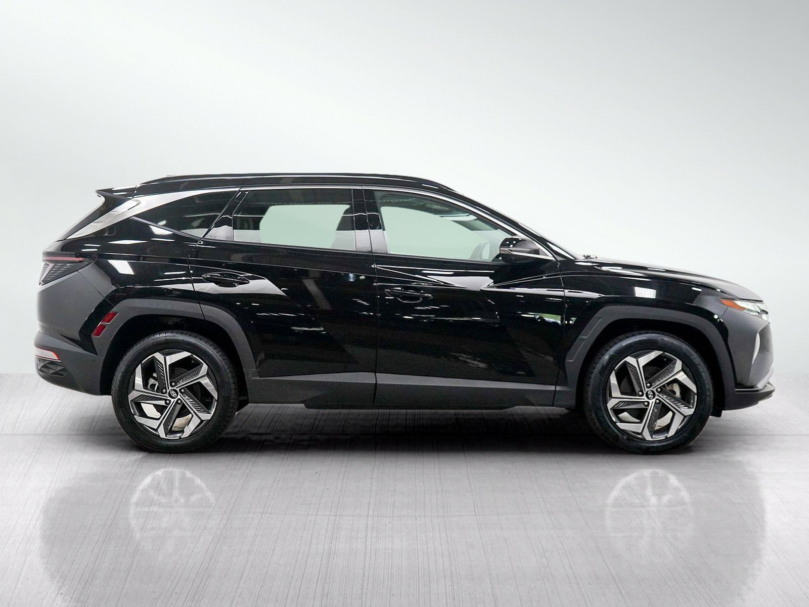 Used 2024 Hyundai Tucson Limited AWD/4WD image 6
