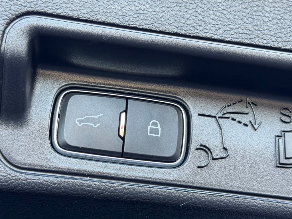 Used 2021 Ford Explorer ST w/ Equipment Group 401A image 33