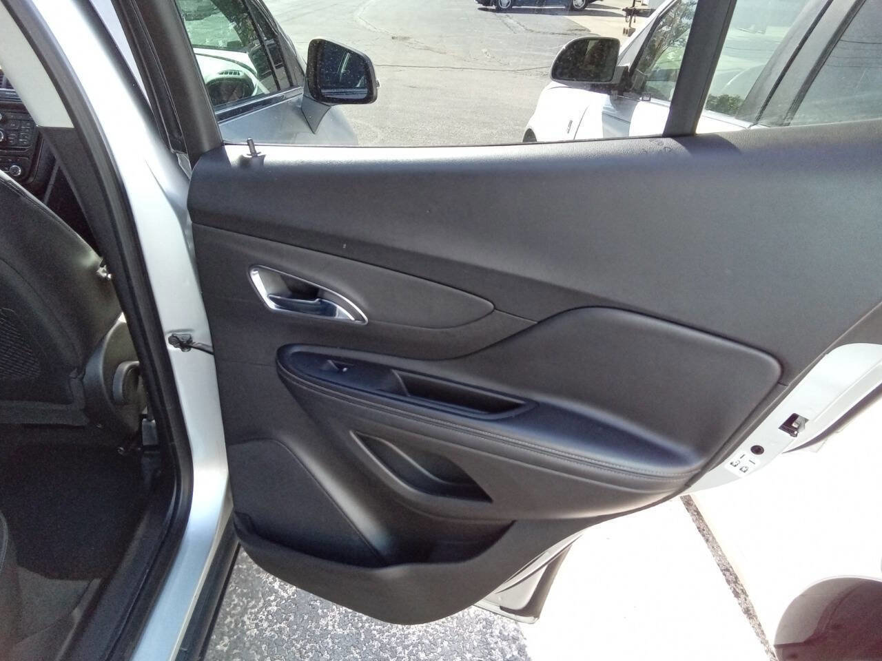 Used 2015 Buick Encore FWD image 6