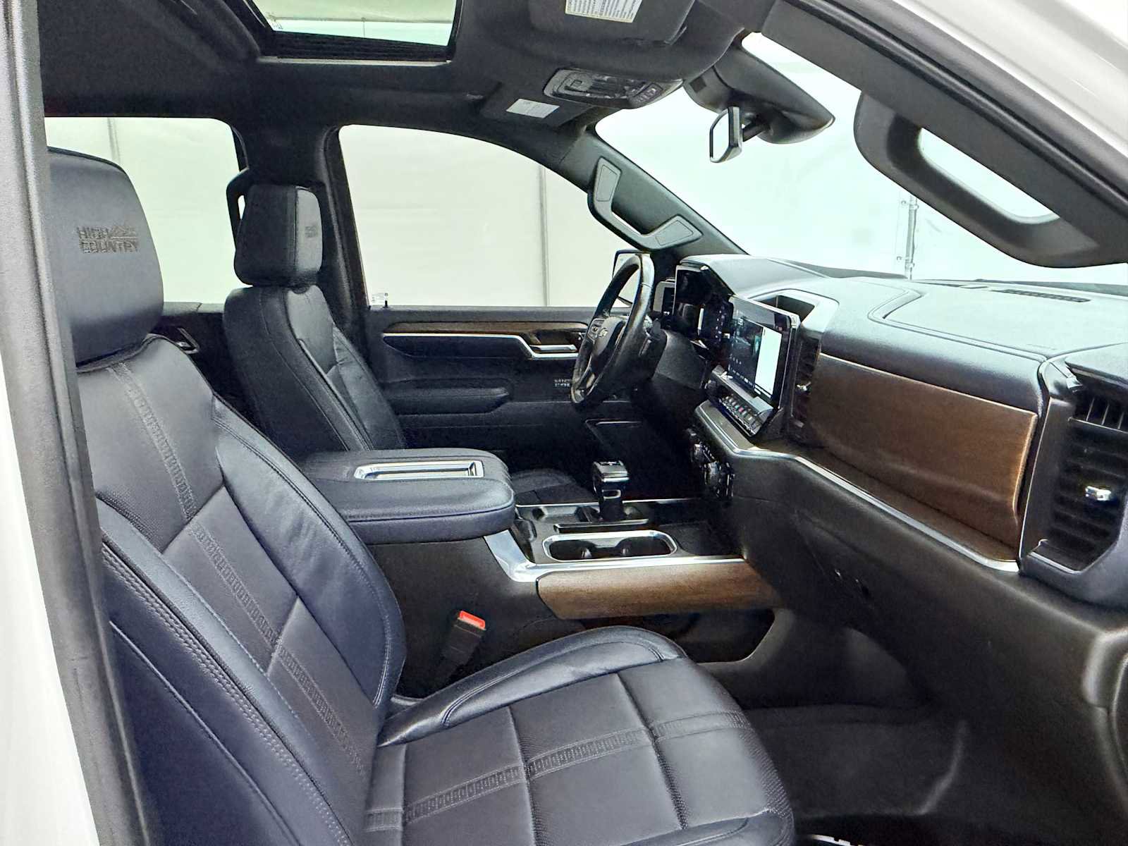Used 2022 Chevrolet Silverado 1500 High Country image 21