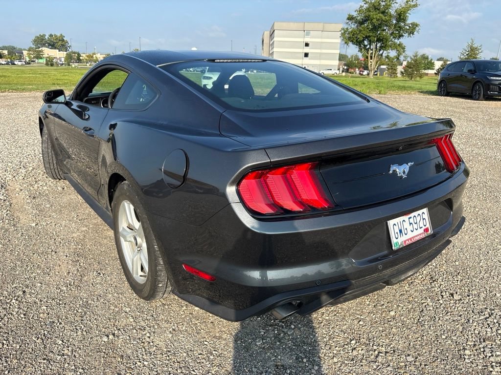 Used 2018 Ford Mustang Coupe RWD image 6