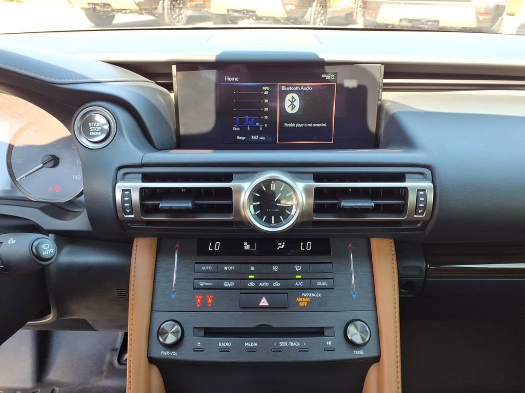 Used 2020 Lexus RC 350 w/ Premium Package image 10