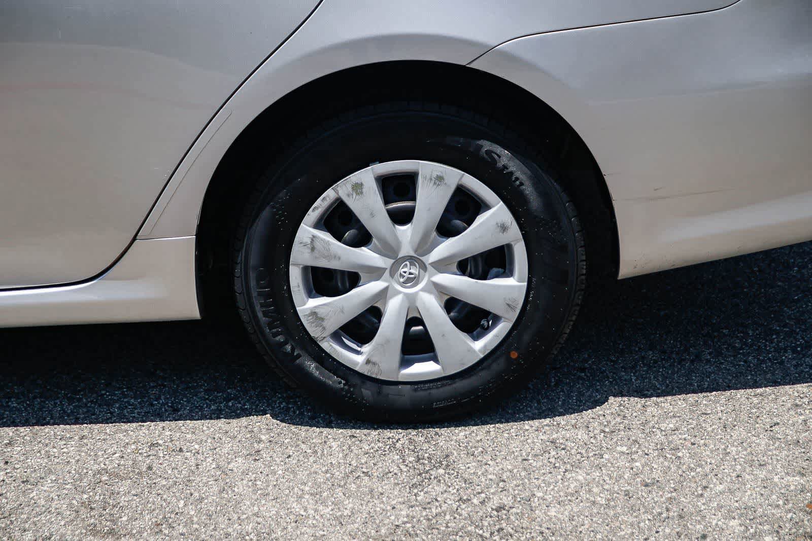 Used 2013 Toyota Corolla L FWD image 8