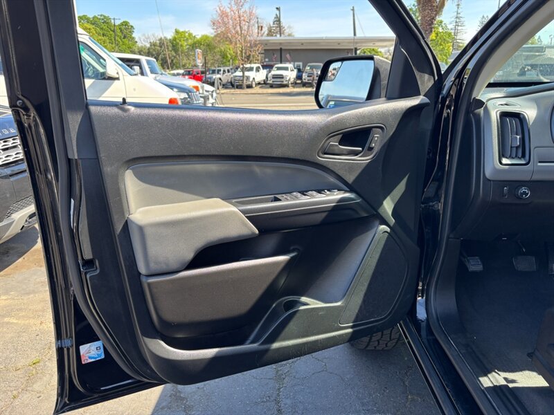 Used 2020 Chevrolet Colorado W/T w/ WT Convenience Package image 14