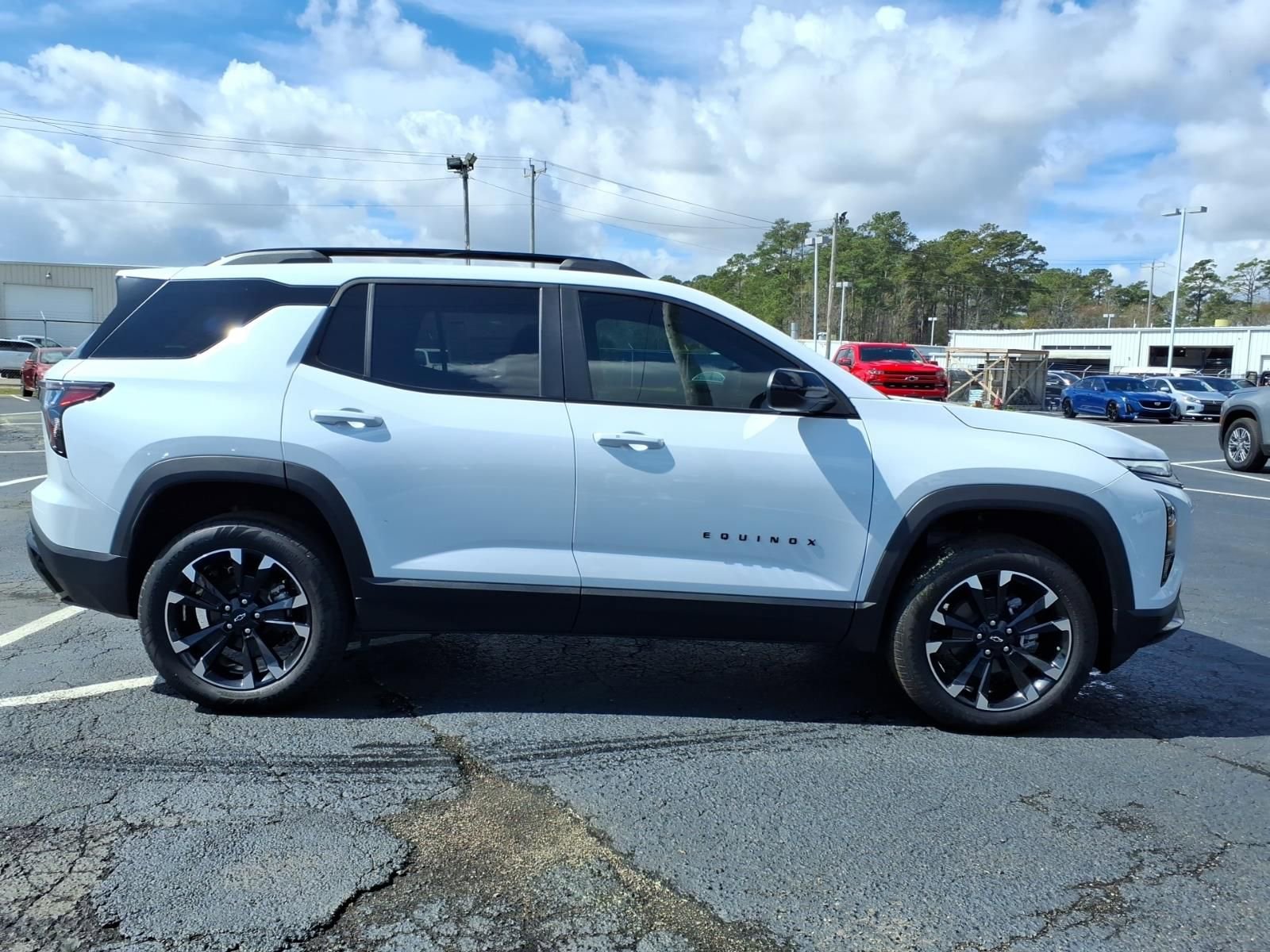 New 2026 Chevrolet Equinox RS w/ Convenience Package III image 2