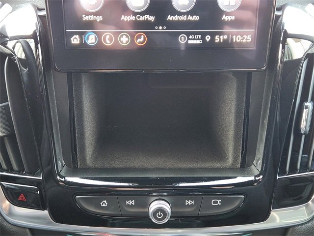 Used 2023 Chevrolet Traverse LT image 17