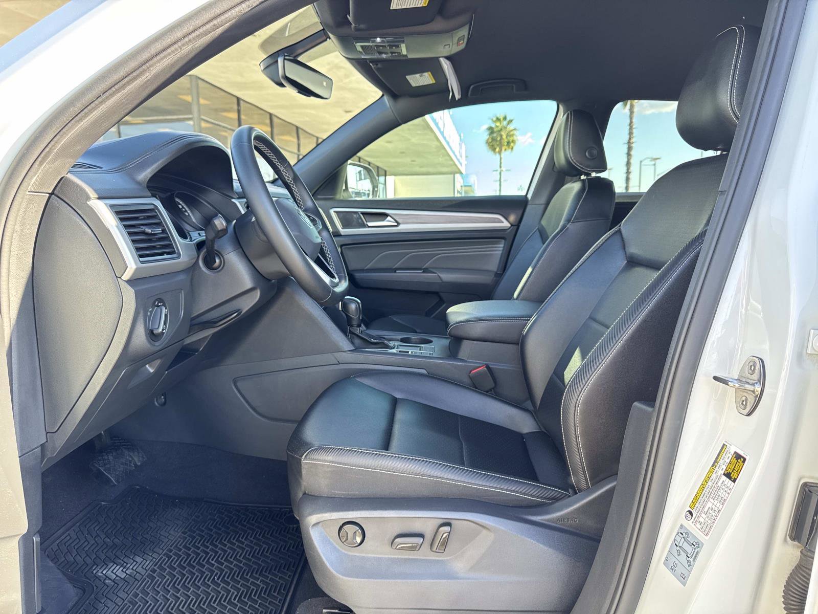 Used 2021 Volkswagen Atlas Cross Sport SE w/ Cross Sport MDO Package image 21