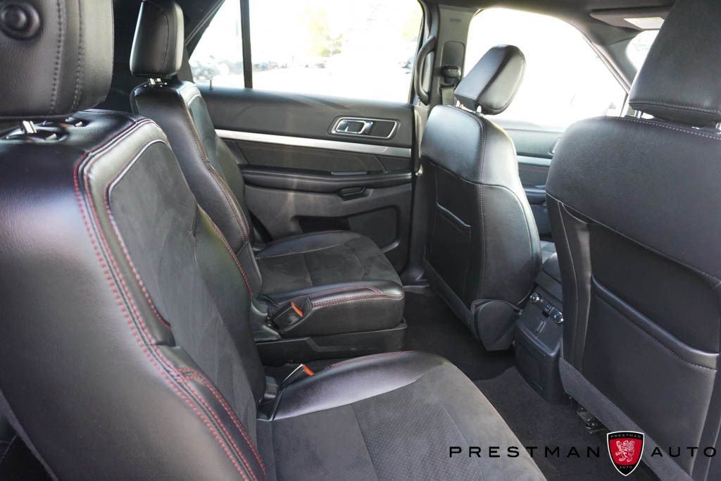 Used 2018 Ford Explorer XLT AWD/4WD image 43