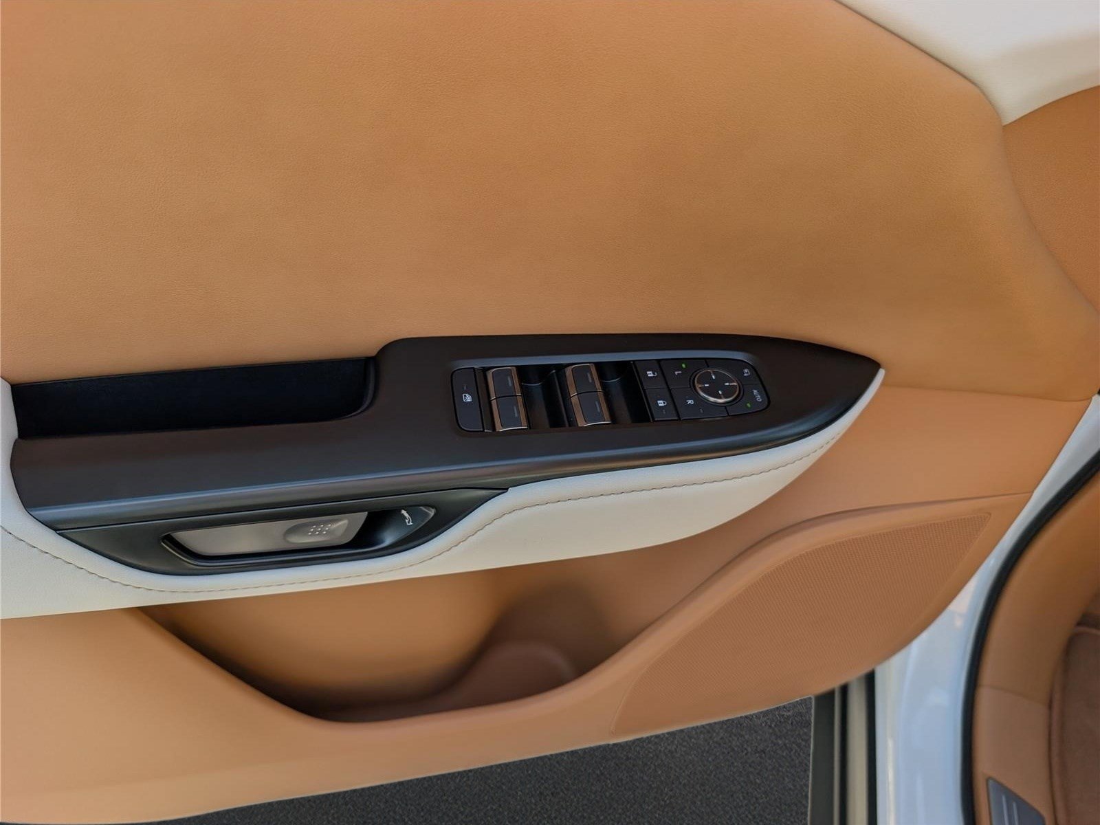 New 2026 Lexus RZ 450e AWD w/ Technology Package image 15