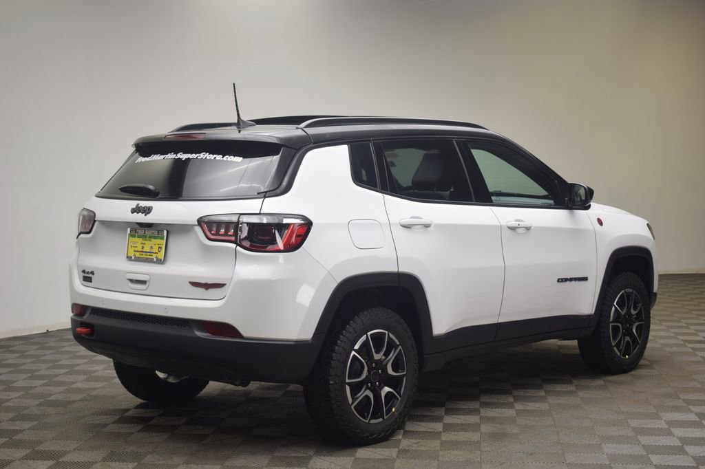 New 2026 Jeep Compass Trailhawk image 5