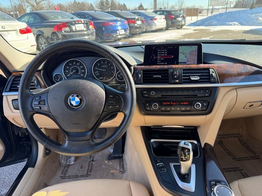 Used 2014 BMW 320i xDrive Sedan AWD/4WD image 31