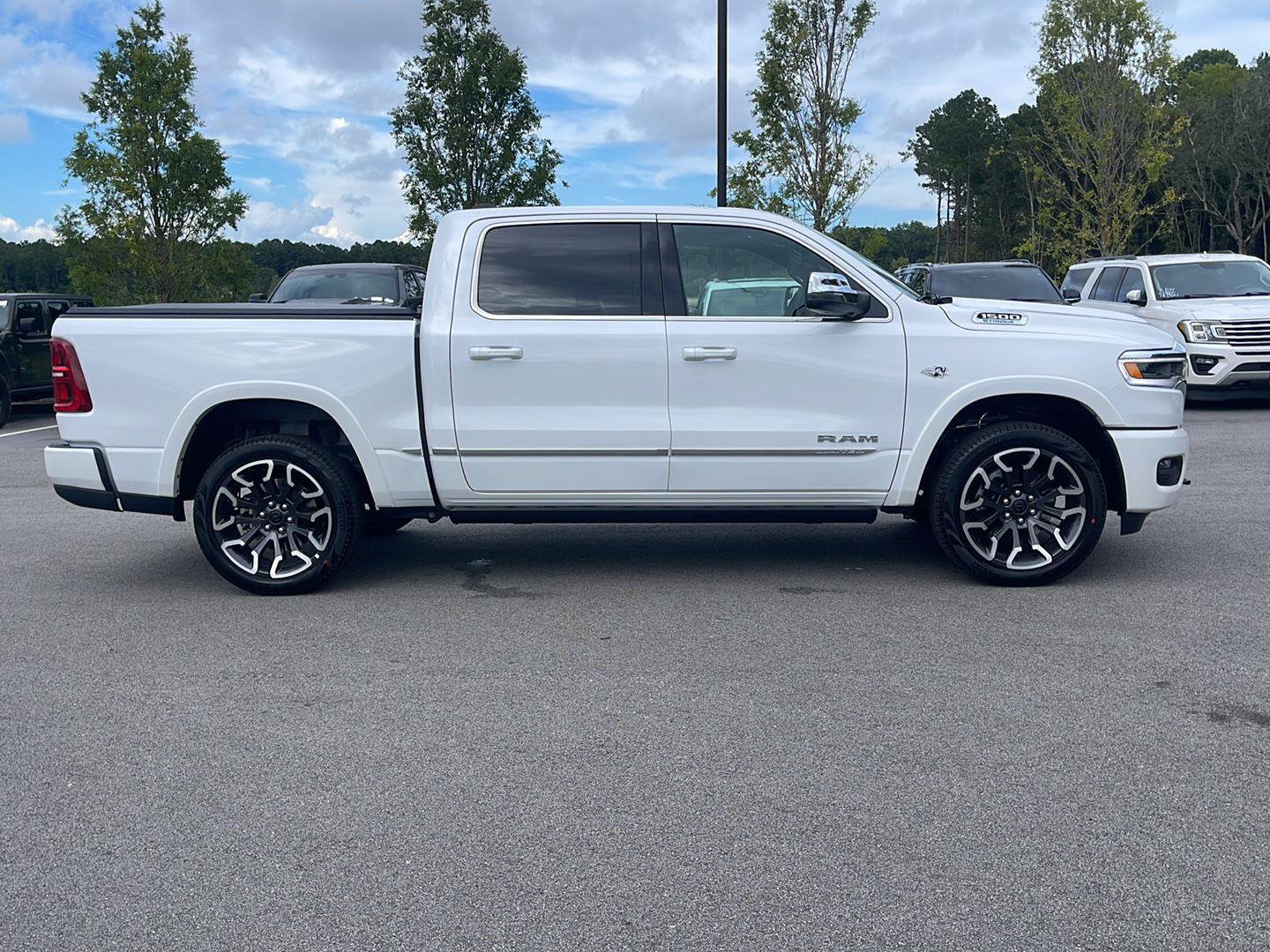 New 2027 RAM 1500 Limited AWD/4WD image 8