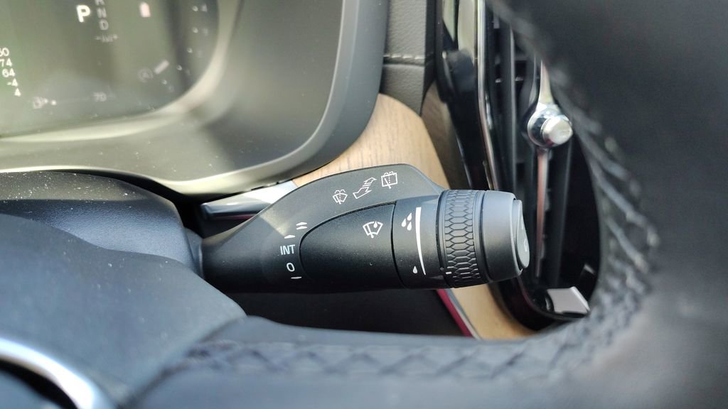 New 2026 Volvo XC60 B5 Ultra w/ Protection Package Premier image 16