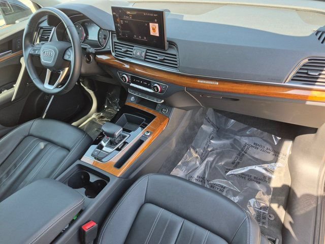 Used 2023 Audi Q5 2.0T Premium w/ Convenience Package AWD/4WD image 19