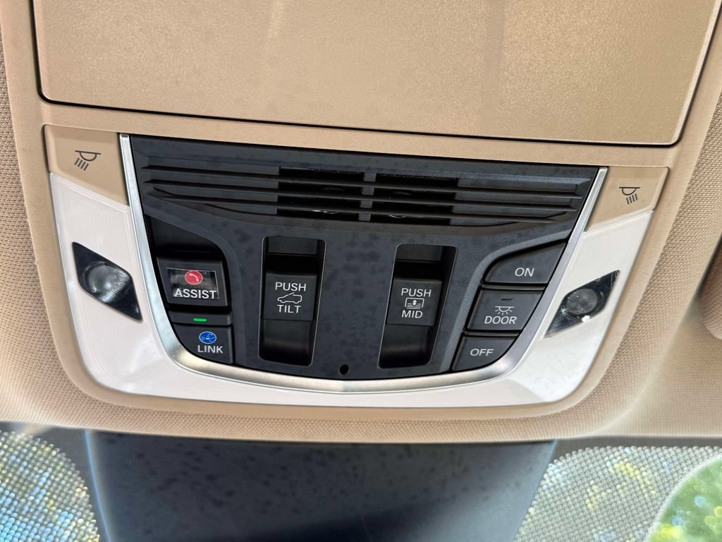 Certified 2024 Acura MDX w/ Advance Package AWD/4WD image 27