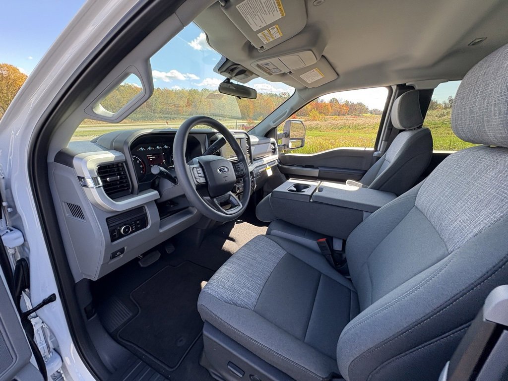 New 2026 Ford F350 XLT w/ 360-Degree Camera Package image 41