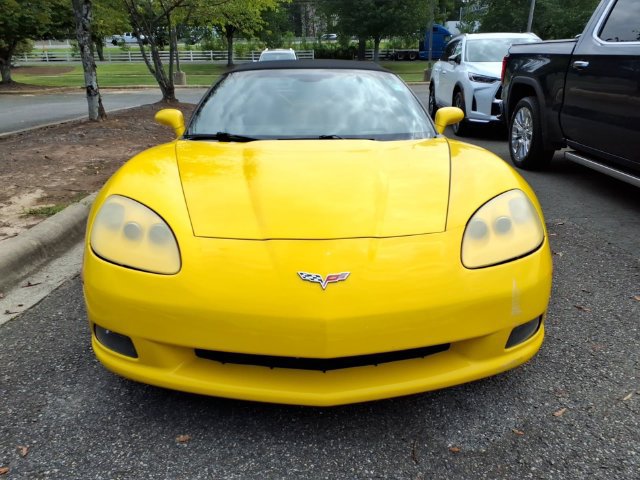 Used 2005 Chevrolet Corvette Convertible w/ Preferred Equipment Group RWD image 3
