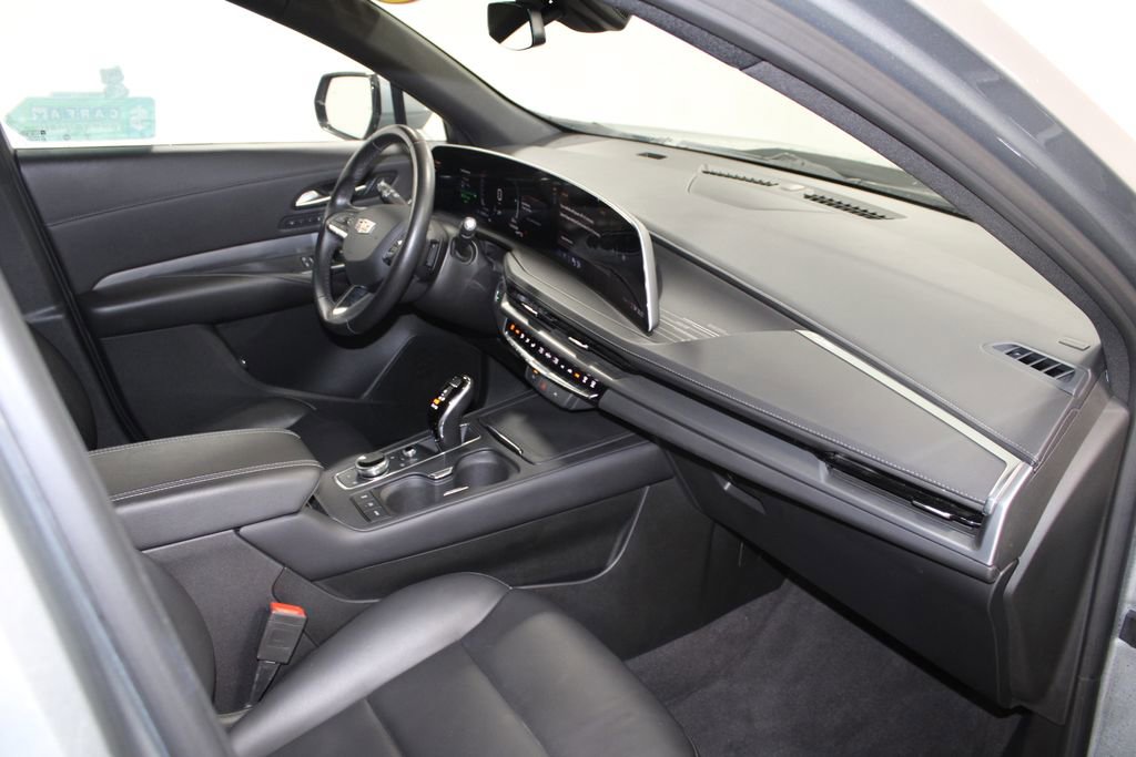 Used 2024 Cadillac XT4 Premium Luxury image 27