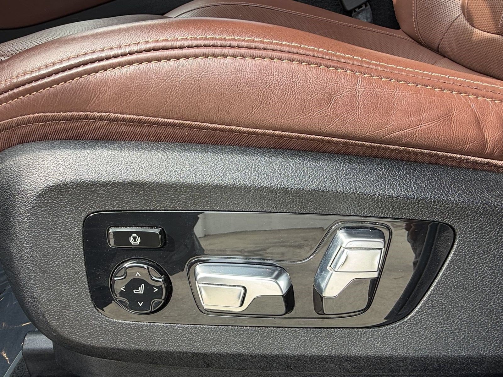 Used 2021 BMW X5 xDrive45e AWD/4WD image 15
