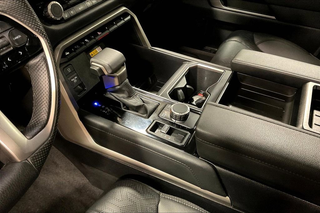 Used 2024 Toyota Tundra Limited image 19