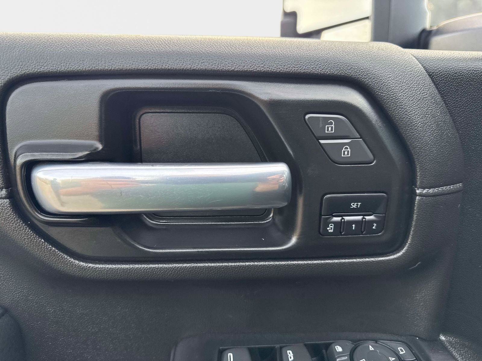 Used 2022 GMC Sierra 2500 Denali image 17