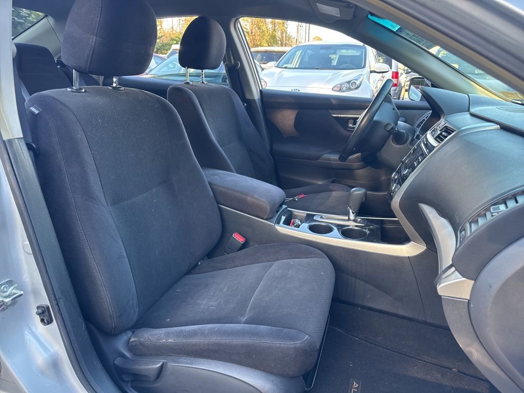Used 2013 Nissan Altima 2.5 SV image 8