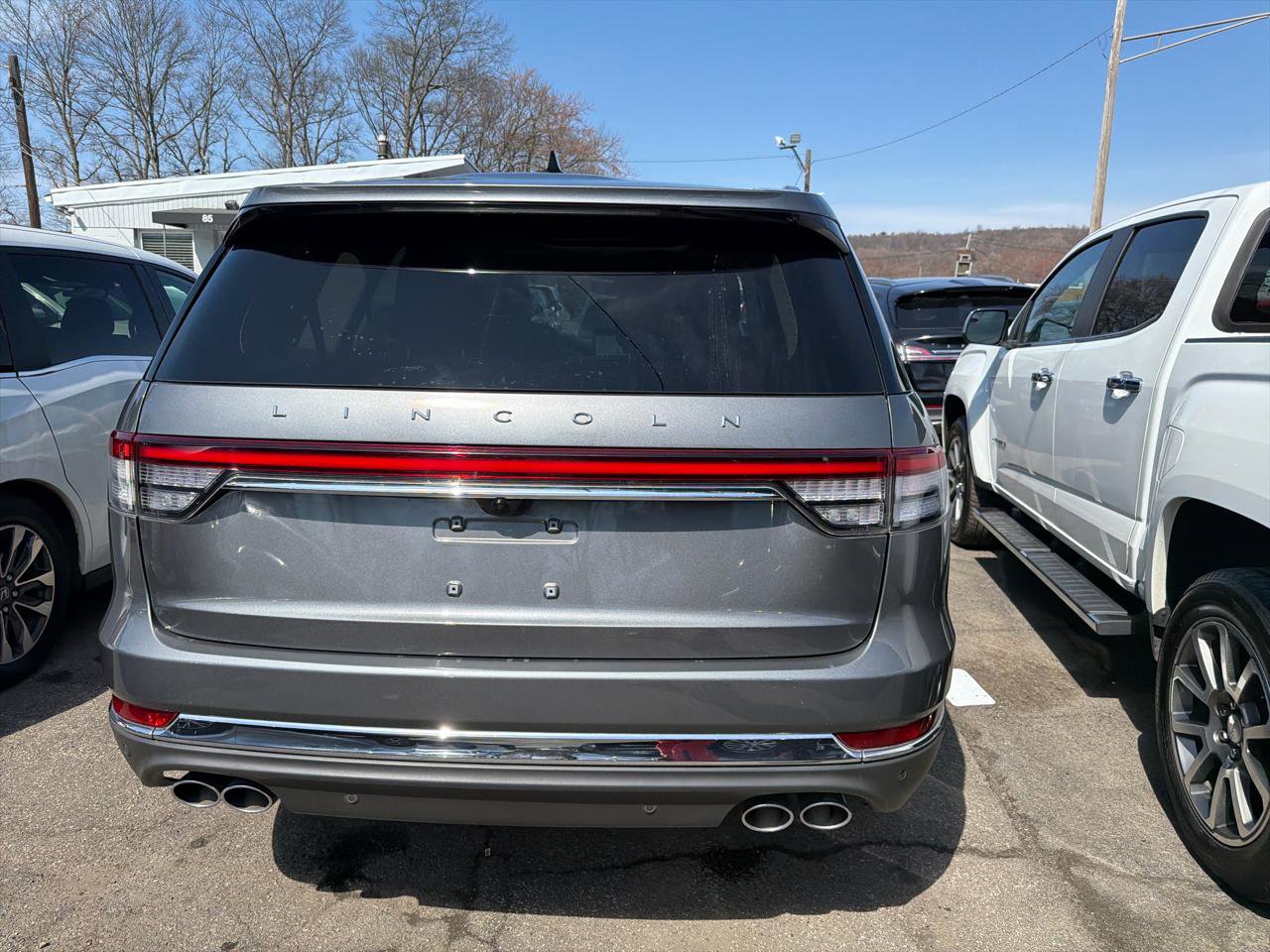 Used 2023 Lincoln Aviator AWD w/ Premium Package image 7