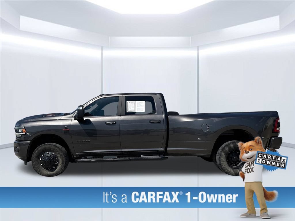 Used 2024 RAM 3500 Laramie w/ Night Edition AWD/4WD image 4