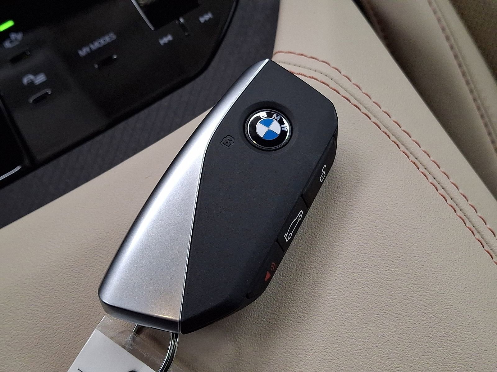 Used 2025 BMW X3 xDrive30i w/ Convenience Package image 21