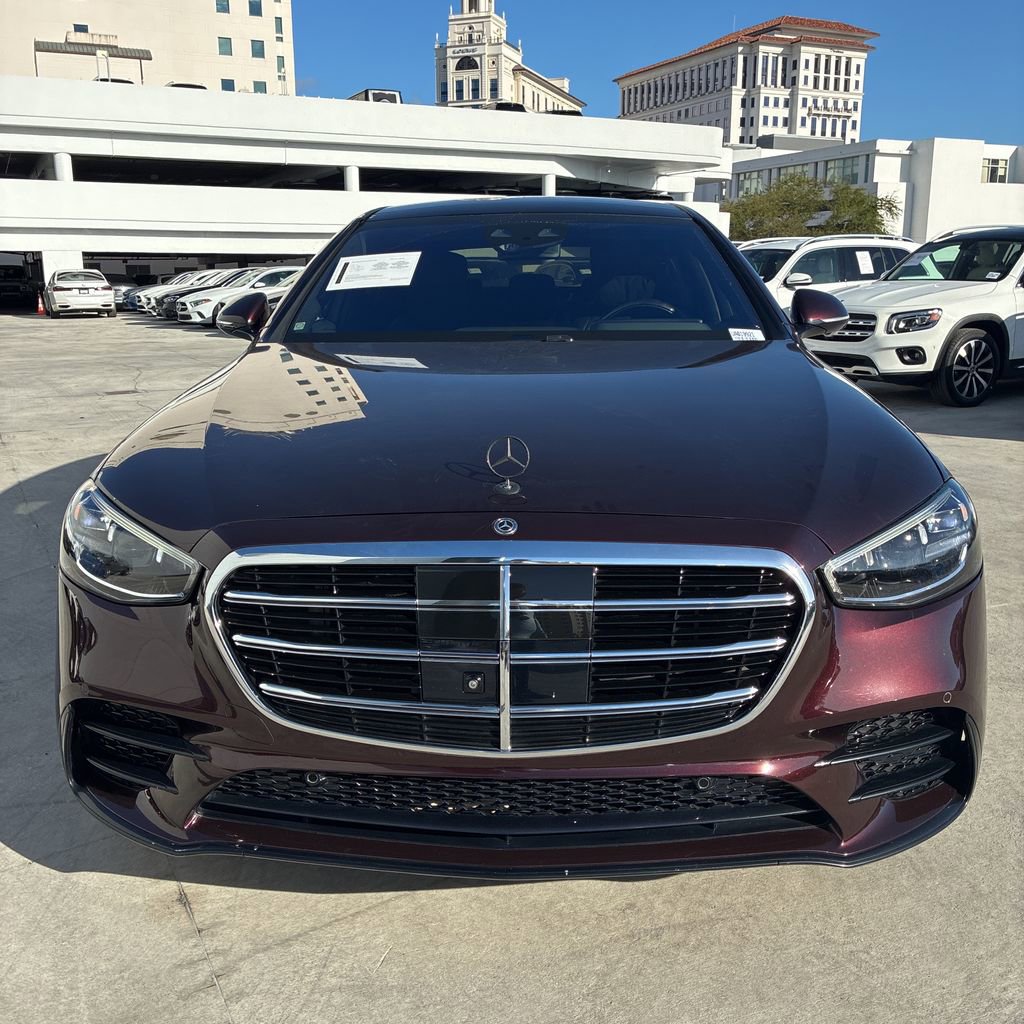 Used 2021 Mercedes-Benz S 580 4MATIC Sedan image 3