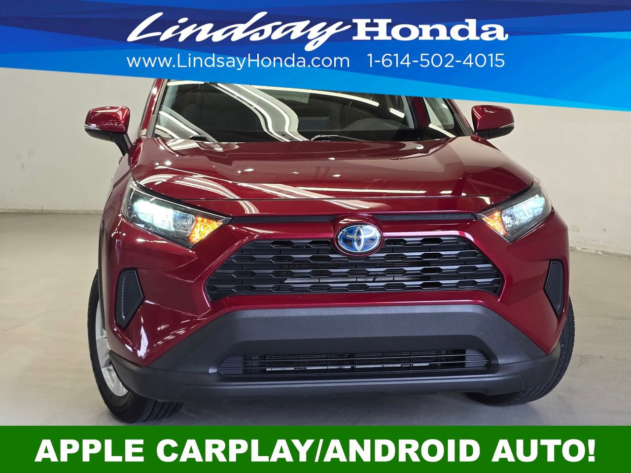 Used 2021 Toyota RAV4 LE AWD/4WD image 2
