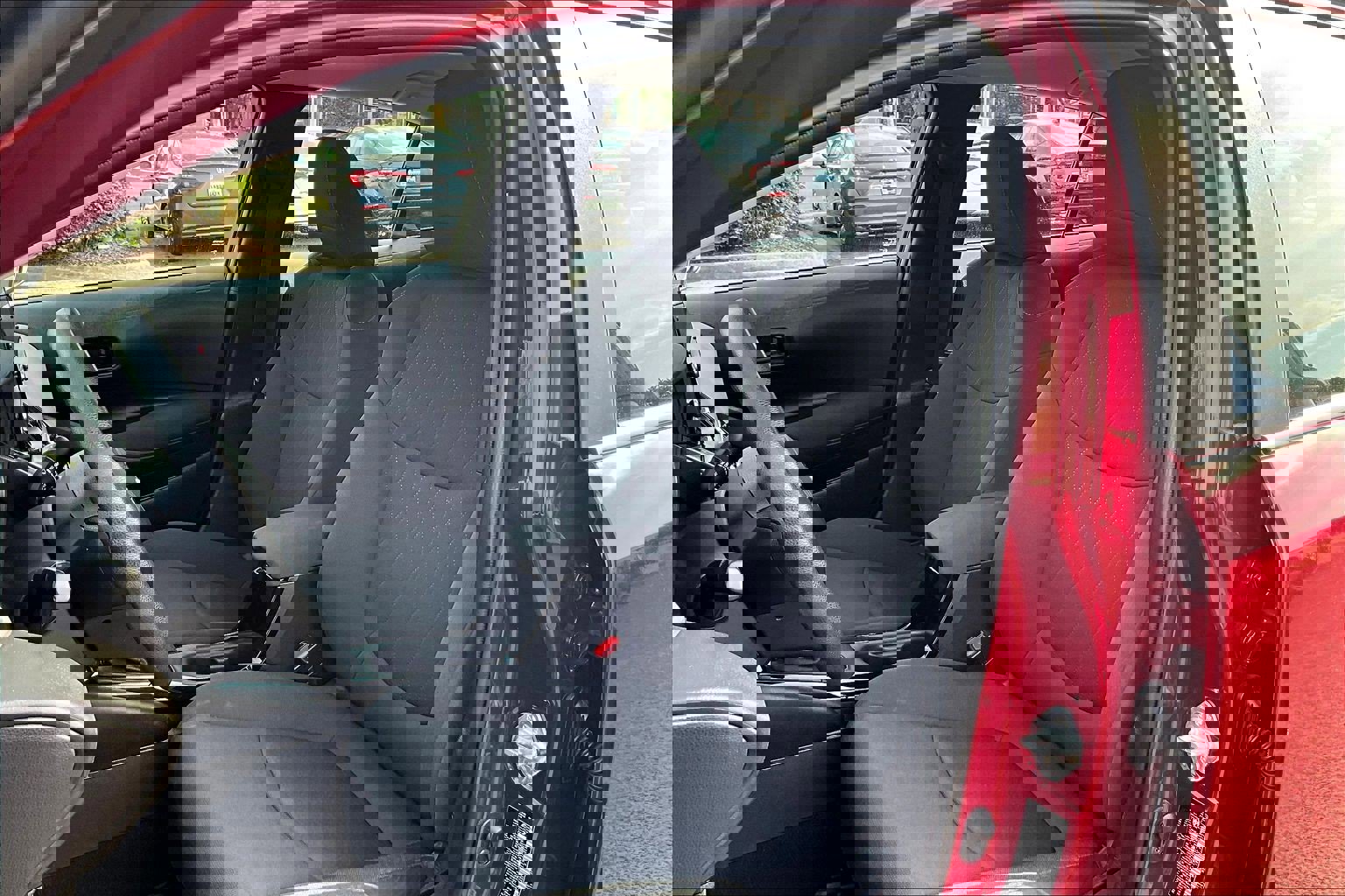 Used 2022 Toyota Corolla LE FWD image 25