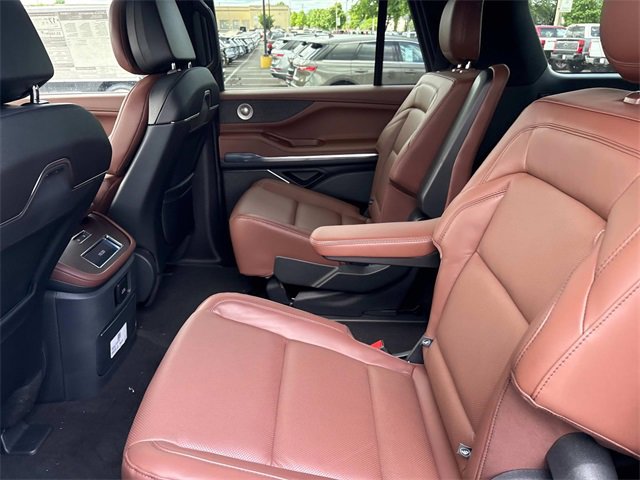 New 2025 Lincoln Navigator L Reserve image 20